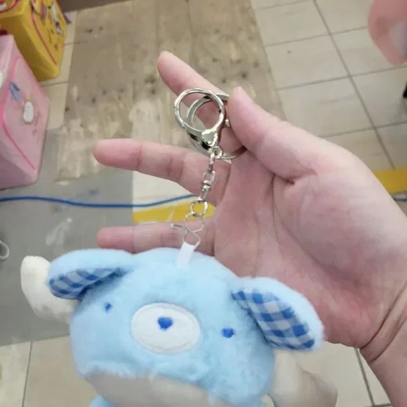 Brand New Cinnamoroll Blue & White Plushies Keychain - Picture 7 of 8